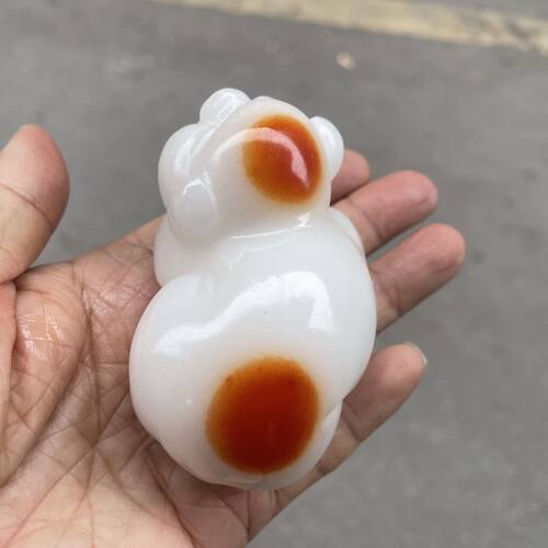 新疆白玉生肖猪手把件天然玉石发财猪手抓件文玩男女款饰品摆件