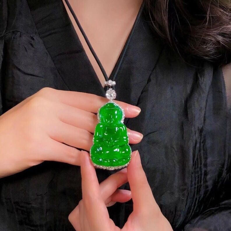 天然缅甸翡翠冰种帝王阳绿翡翠观音毛衣链吊坠男女佩戴翡翠牌子