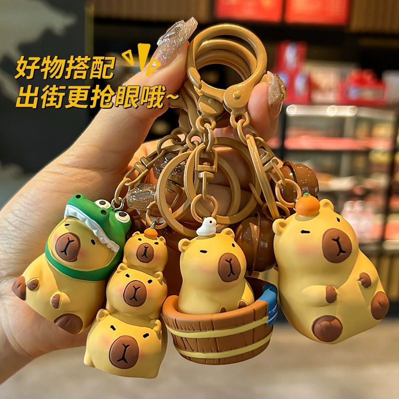 网红呆萌树脂卡皮巴拉水豚君卡通可爱钥匙扣个性时尚男女包包挂件