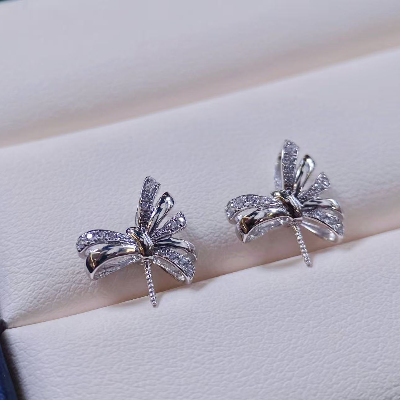 铂金PT900锆石10-11mm天然海水珍珠吊坠蝴蝶结圆形裸珠配件空托