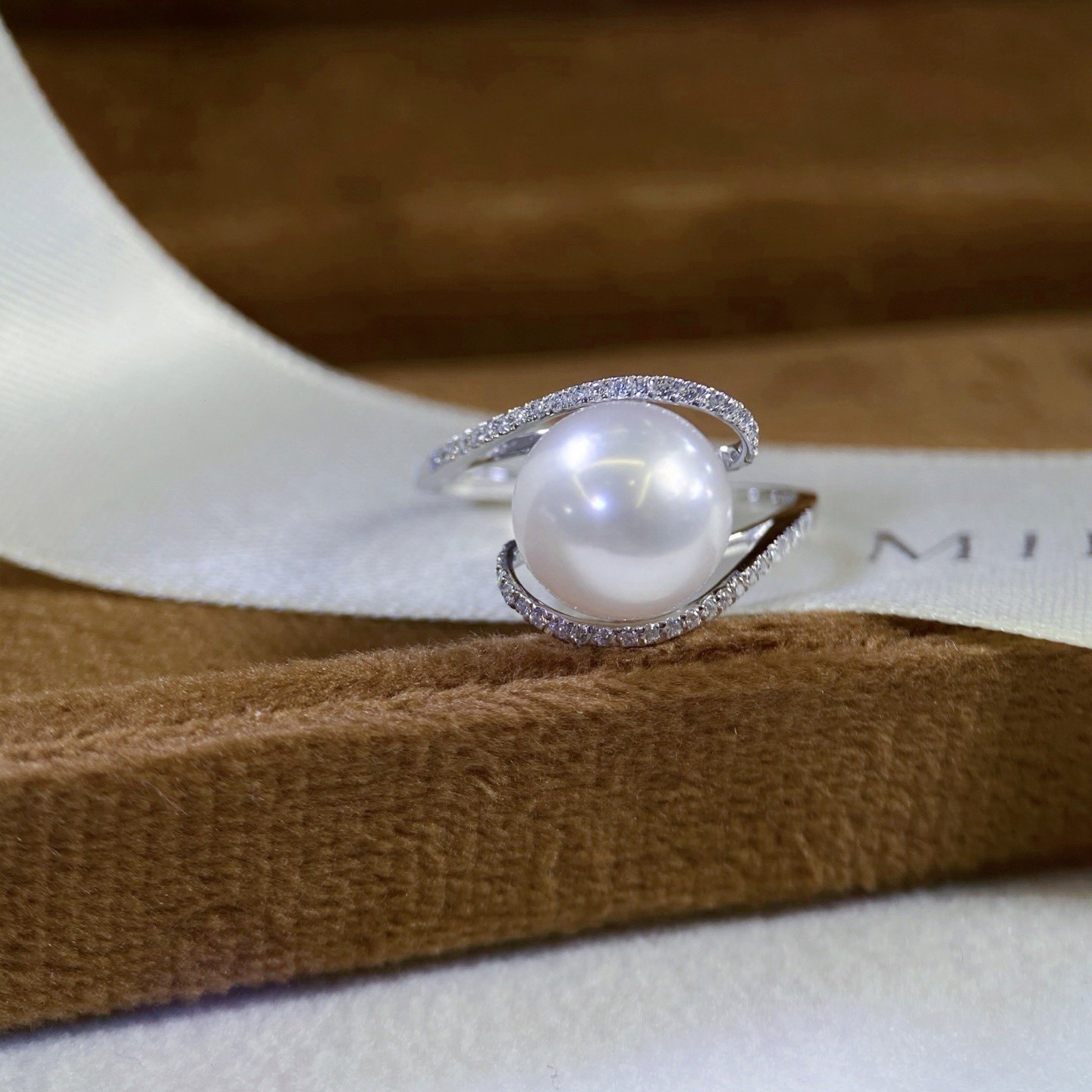 PT900铂金莫桑石镶嵌9-10mm天然珍珠戒指配件空托DIY扭臂简约款,珠宝/钻石/翡翠,手饰,淘宝优惠券,粉丝福利购,淘宝优惠卷