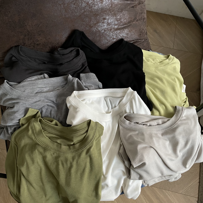 长袖简约风薄款打底衫聚酯纤维女