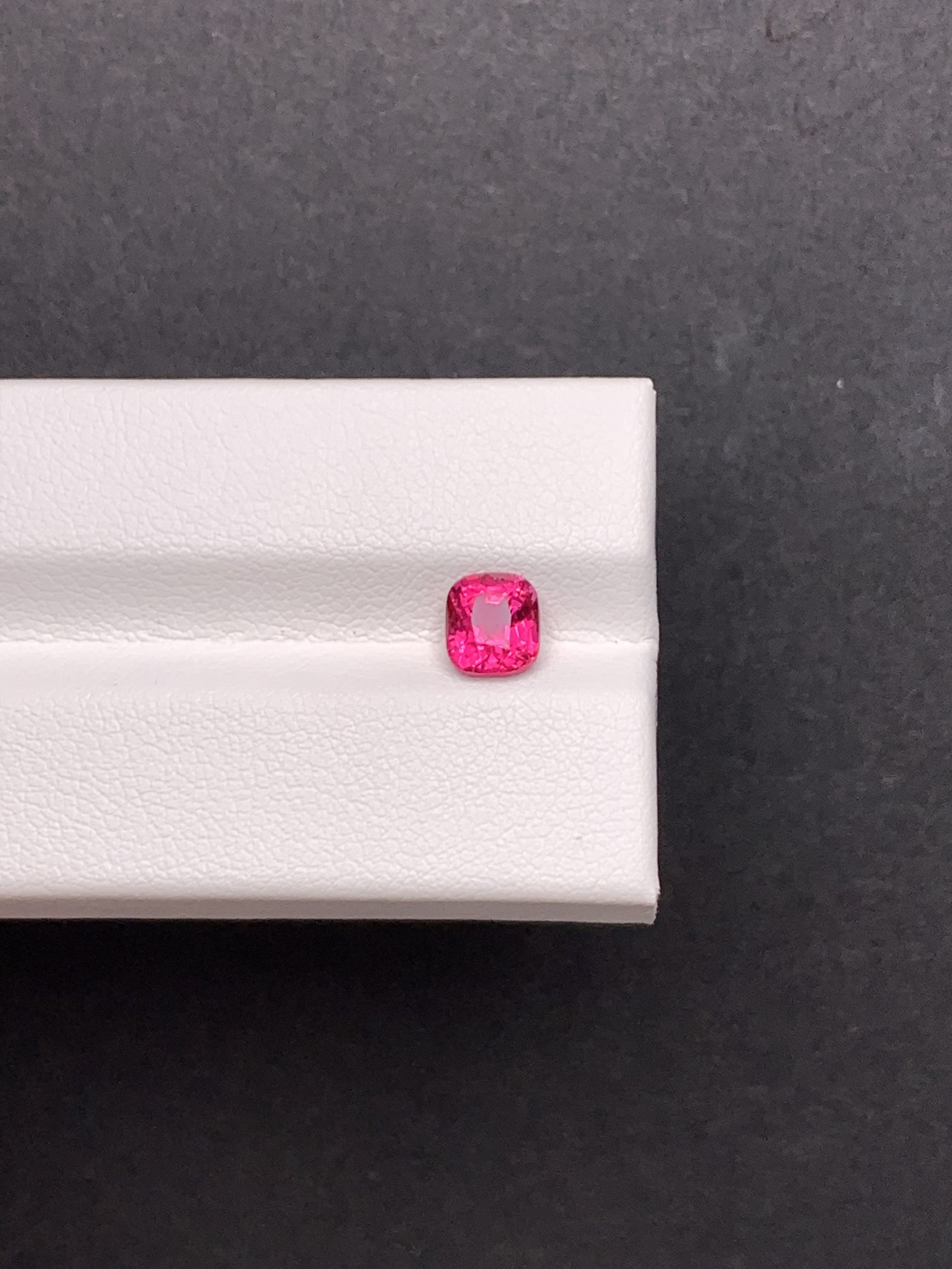 1.07克拉缅甸天然无烧尖晶石 绝地武士（1221）