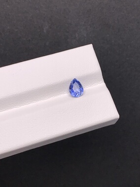 1.09克拉 斯里兰卡天然老烧矢车菊蓝宝石（1226）