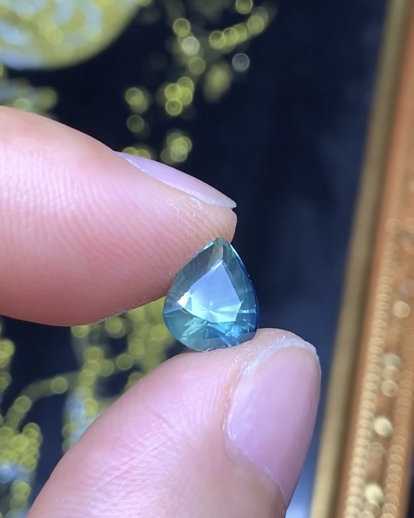 2.64克拉斯里兰卡天然老烧梦幻莫奈色蓝宝石 （1205）