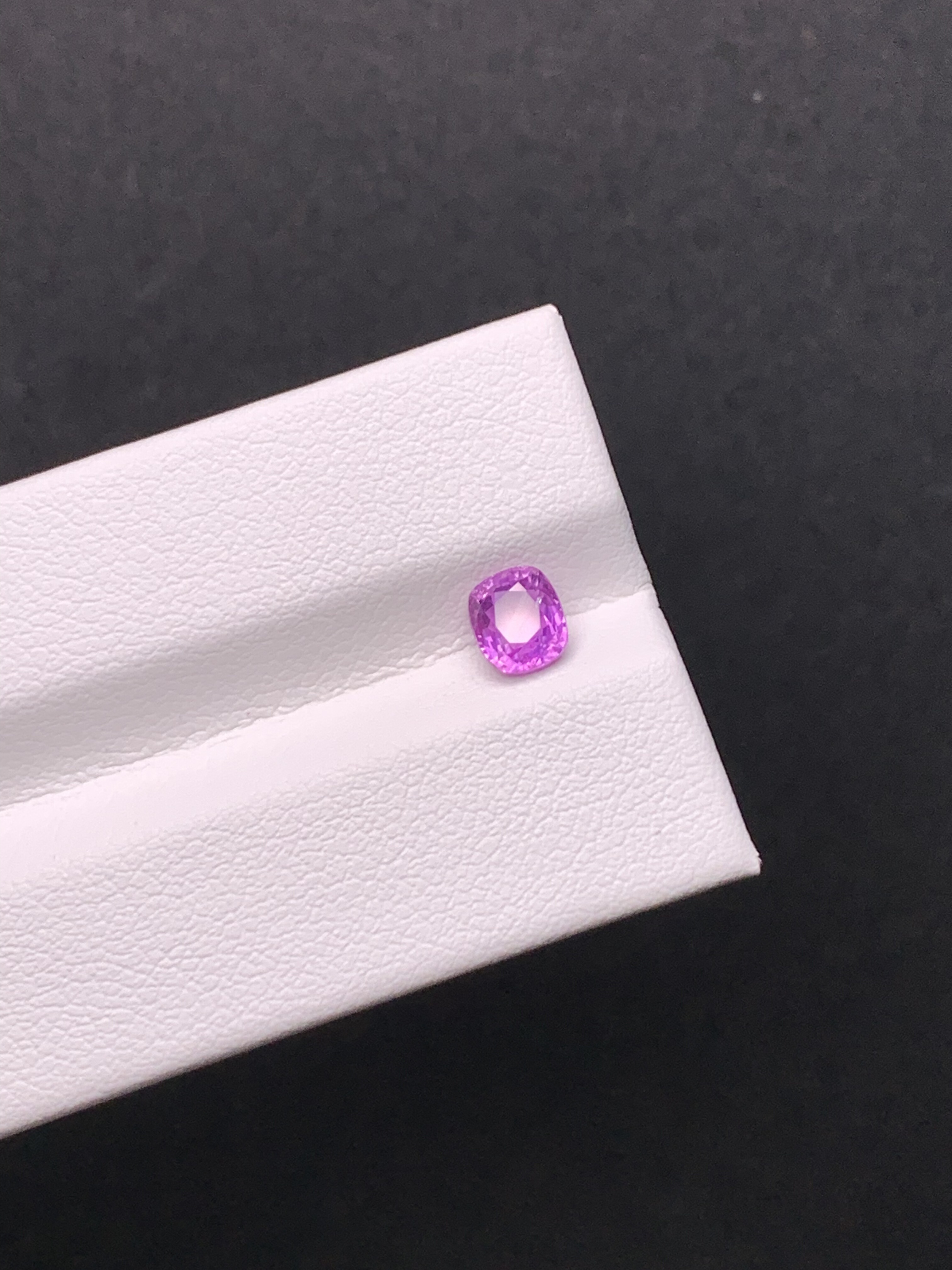 0.77克拉 缅甸天然无烧尖晶石 薰衣草紫色 （1122）