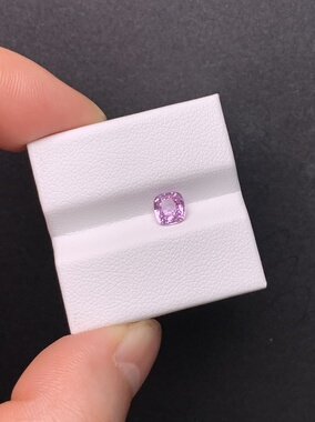 0.79克拉 缅甸天然无烧蓝宝石 仙女粉（0109）