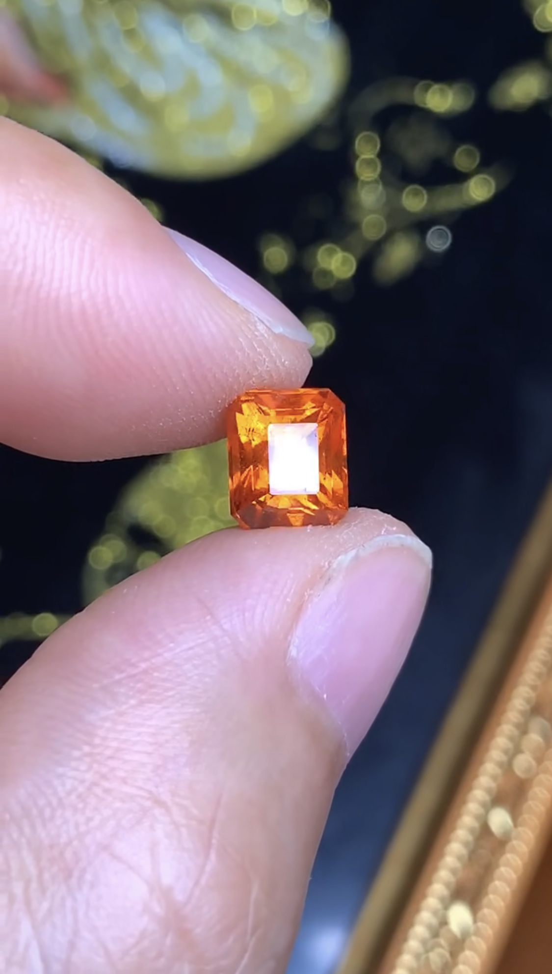 3.08克拉 坦桑尼亚天然无烧芬达 橙汁色 （1129）