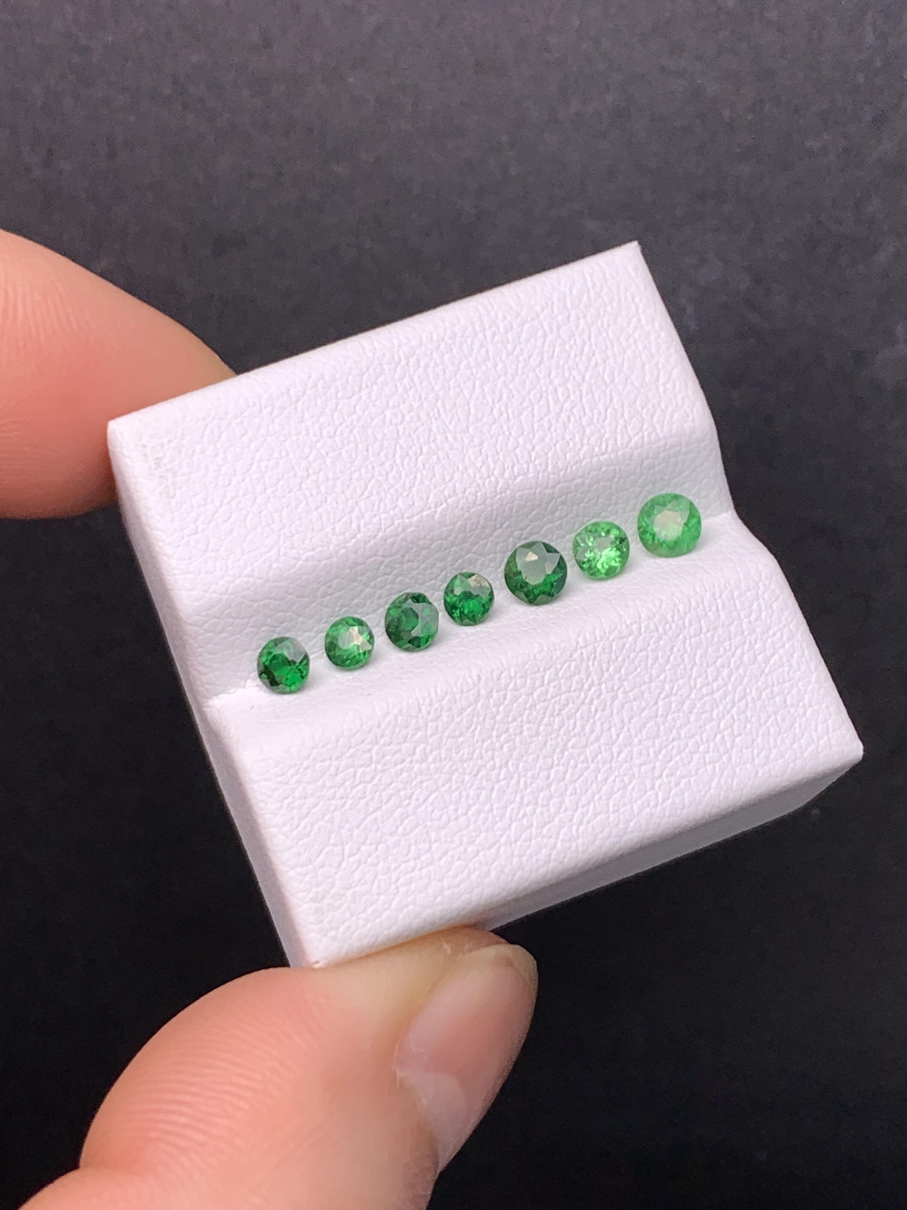 1.16克拉 一组 阿鲁沙天然无烧沙弗莱 颜色浓郁（0110）,珠宝/钻石/翡翠,其他,淘宝优惠券,粉丝福利购,淘宝优惠卷