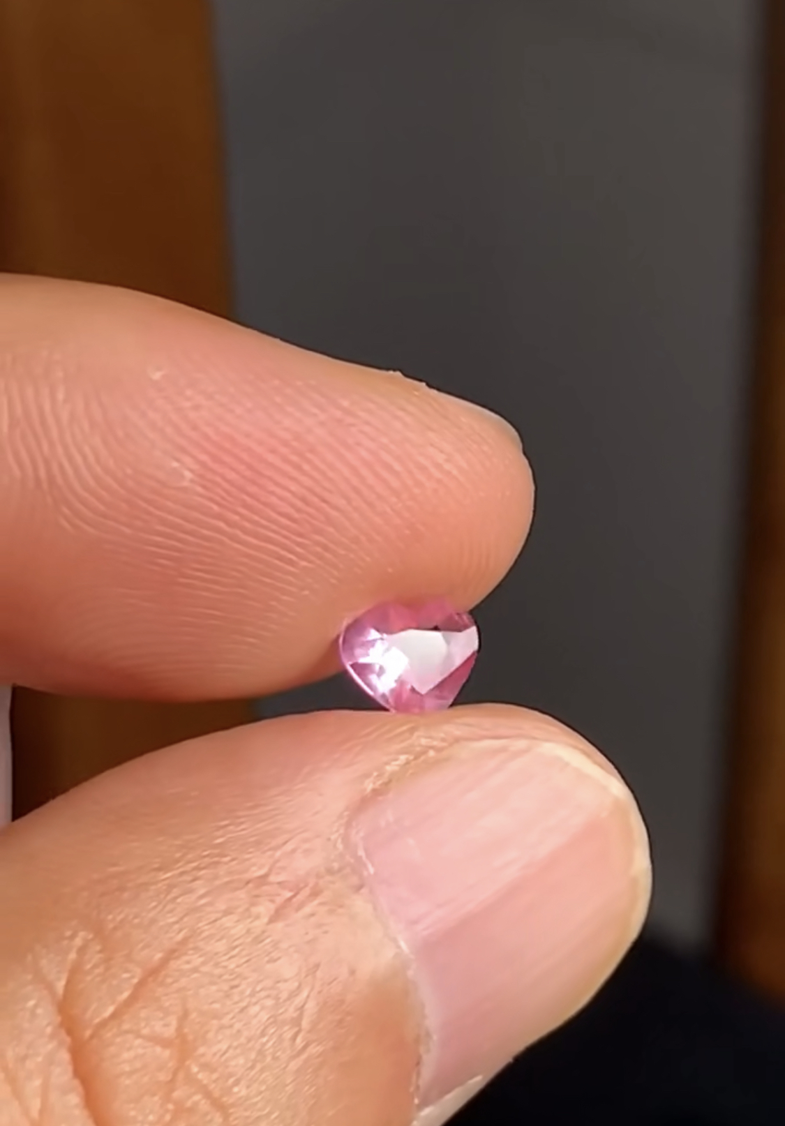 0.49克拉 坦桑尼亚天然无烧马亨盖尖晶石 艳粉色 （0914）