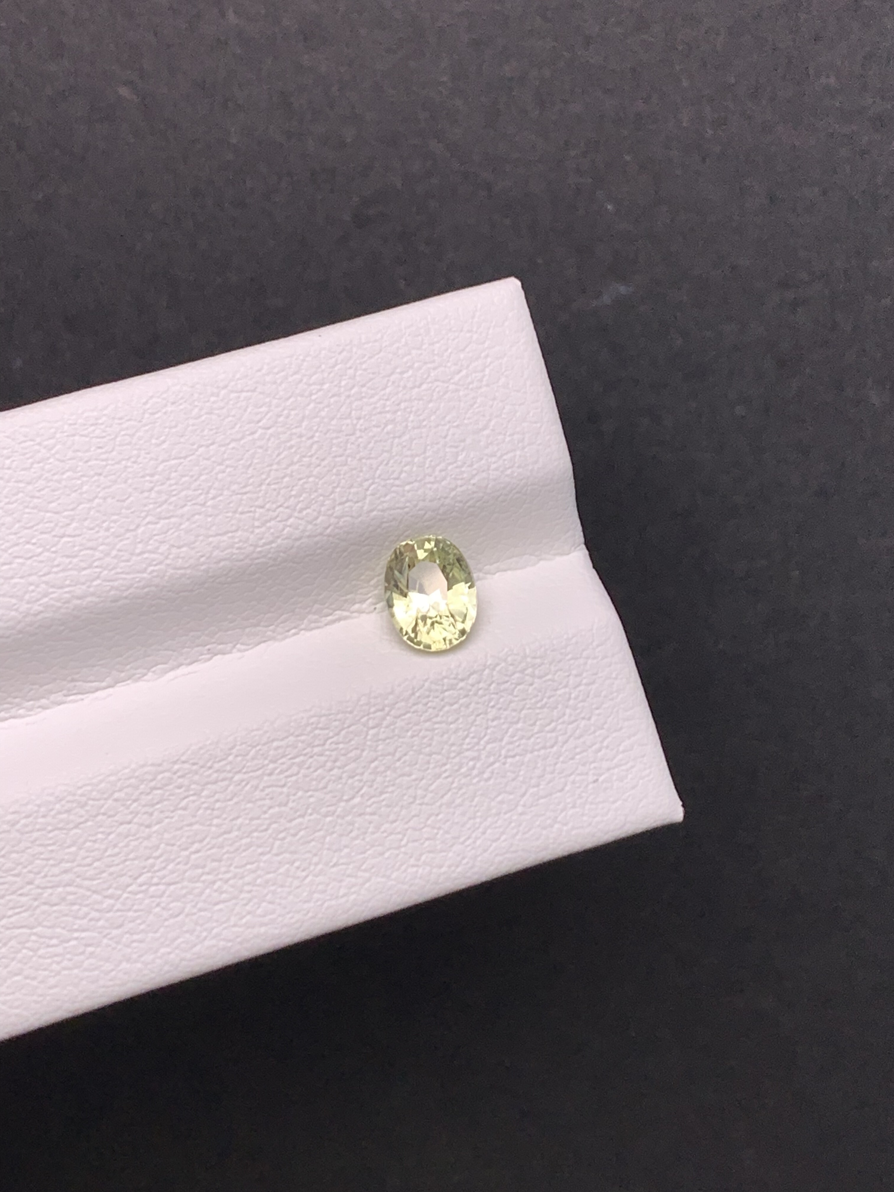 0.86克拉 斯里兰卡天然无烧金绿宝石（1123）