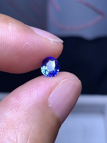 0.71克拉 斯里兰卡天然老烧皇家蓝蓝宝石（0820）