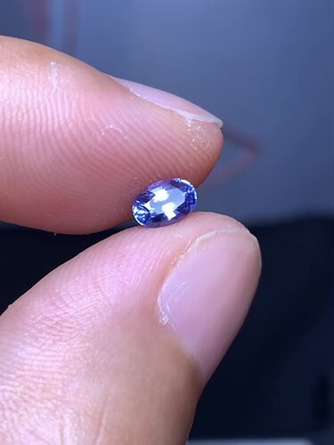 0.62克拉 斯里兰卡天然老烧矢车菊蓝宝石（0820）