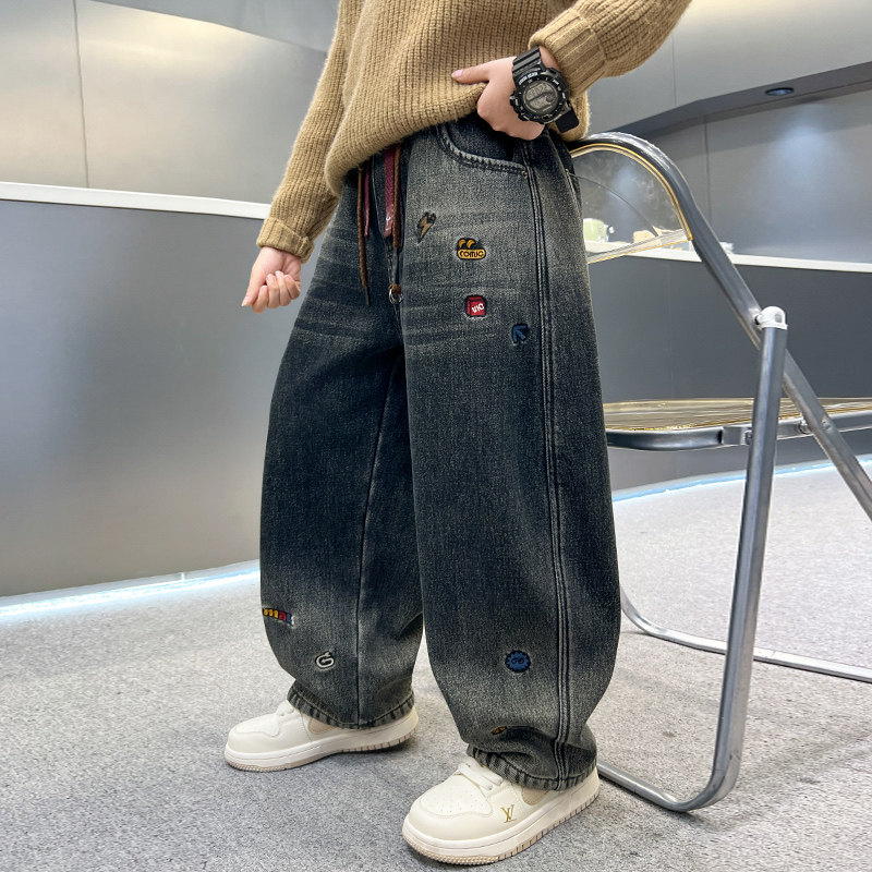 男童加绒加厚宽松直筒牛仔裤