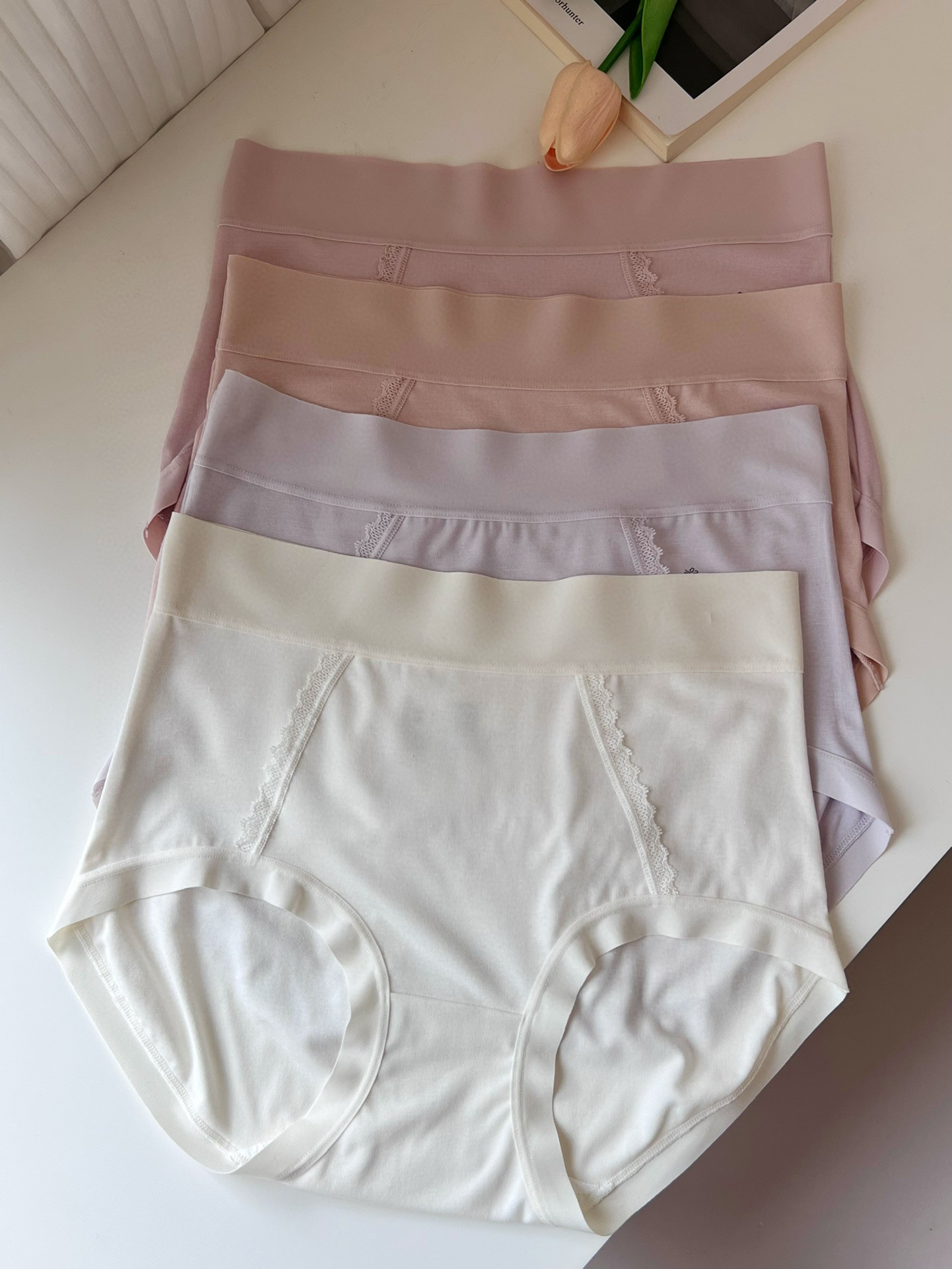 一包4条不同颜色八字型蕾丝中腰包臀女内裤莫代尔高弹舒适微软糯