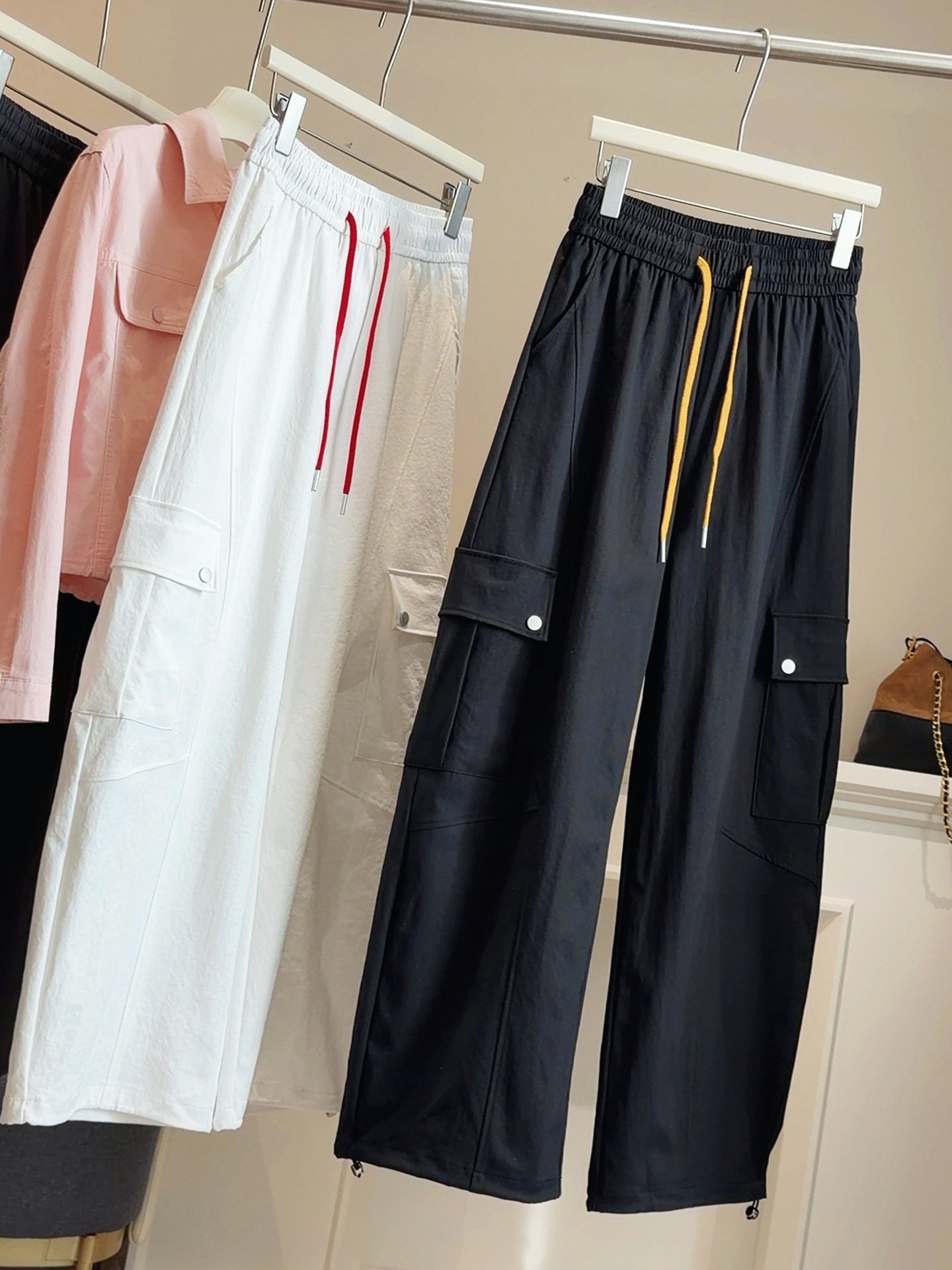 工装休闲裤女春夏设计感大口袋高腰阔腿裤宽松显瘦运动裤纯色下装,女装/女士精品,休闲裤,淘宝优惠券,粉丝福利购,淘宝优惠卷