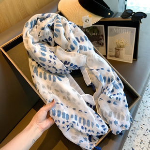 丝巾女夏季韩版百搭薄款纱巾棉麻手感围巾蓝色白色沙滩巾防晒披肩