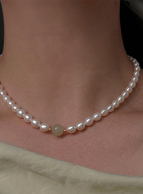 天然和田玉淡水珍珠项链配饰女锁骨链轻奢小众高级感串珠颈链饰品