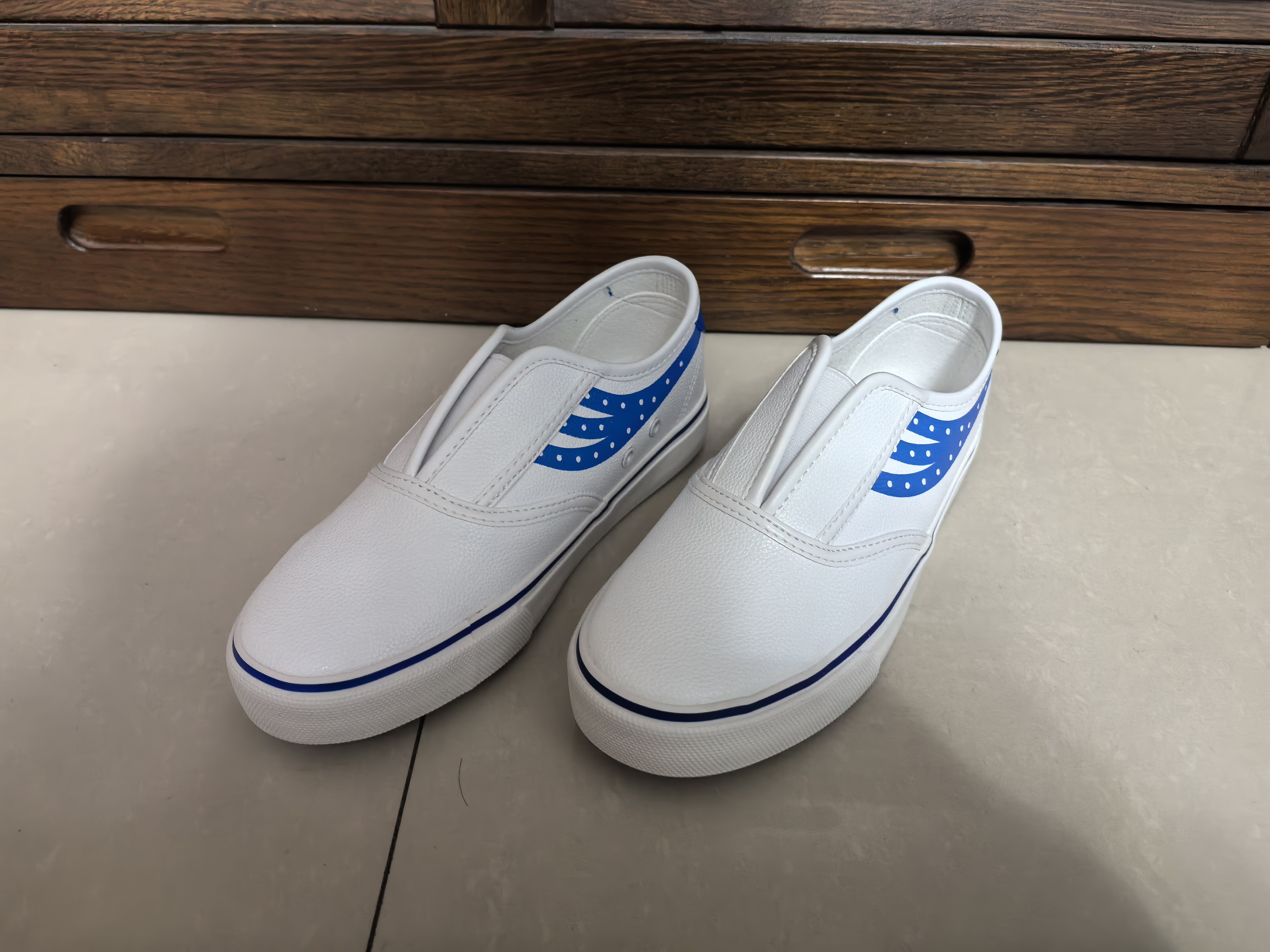 上海回力经典白色网球鞋复古青年鞋WK-79帆布鞋男女鞋皮面步升牌,流行男鞋,休闲板鞋,淘宝优惠券,粉丝福利购,淘宝优惠卷