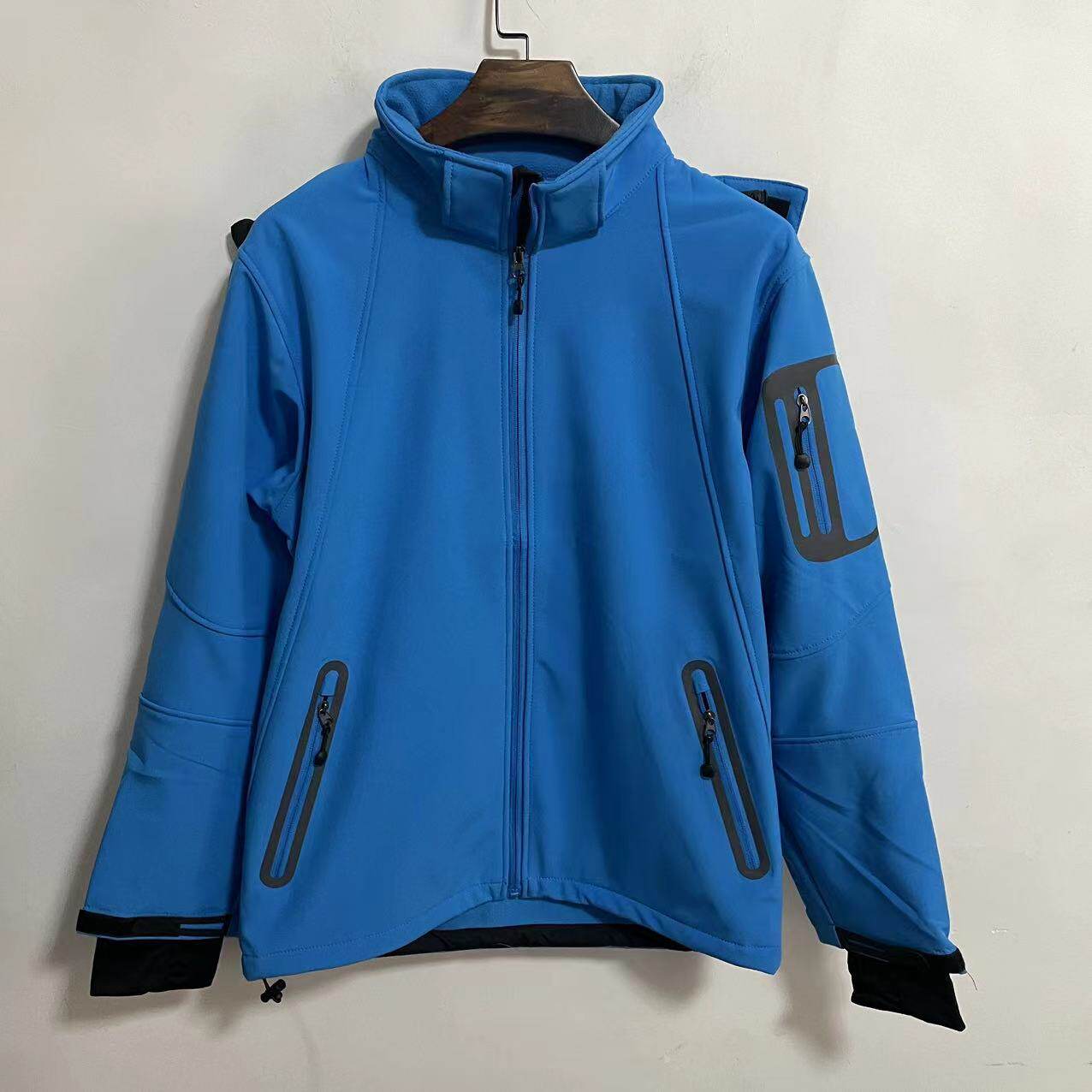 处理欧版男款软壳抓绒冲锋衣春秋薄款夹克运外套防风保暖户外服装