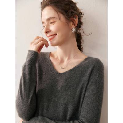 2025秋冬新款V领纯色山羊绒衫女士宽松显瘦毛衣针织羊毛打底上衣