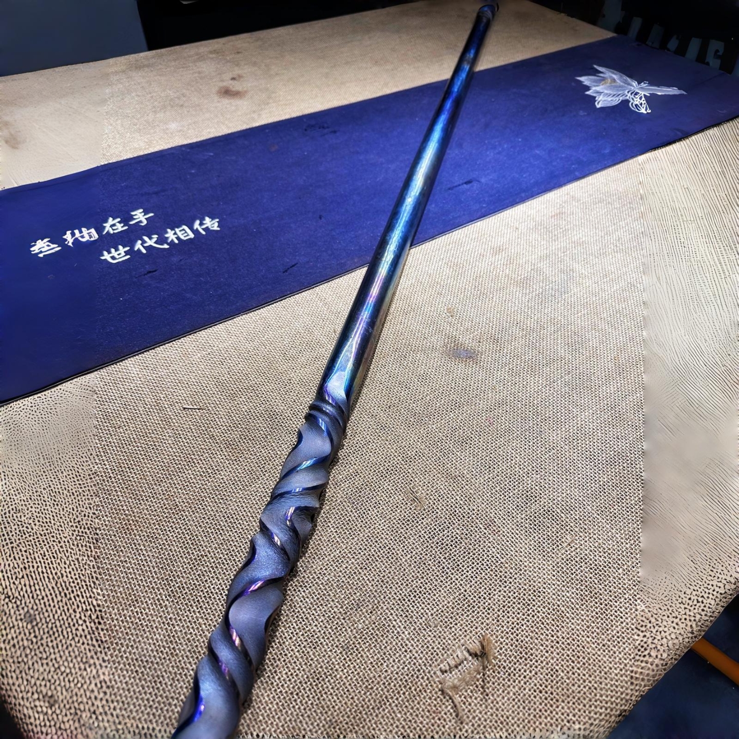 龙泉市钛合金金箍棒棍影视道具武术家居摆件纯一体实心兵器未开刃