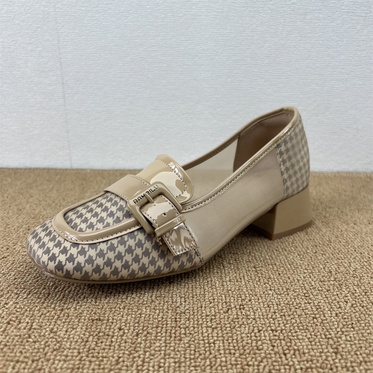 2025新款女鞋平底浅口单鞋低跟休闲拼色外穿时尚粗跟复古乐福鞋潮,女鞋,浅口单鞋,淘宝优惠券,粉丝福利购,淘宝优惠卷