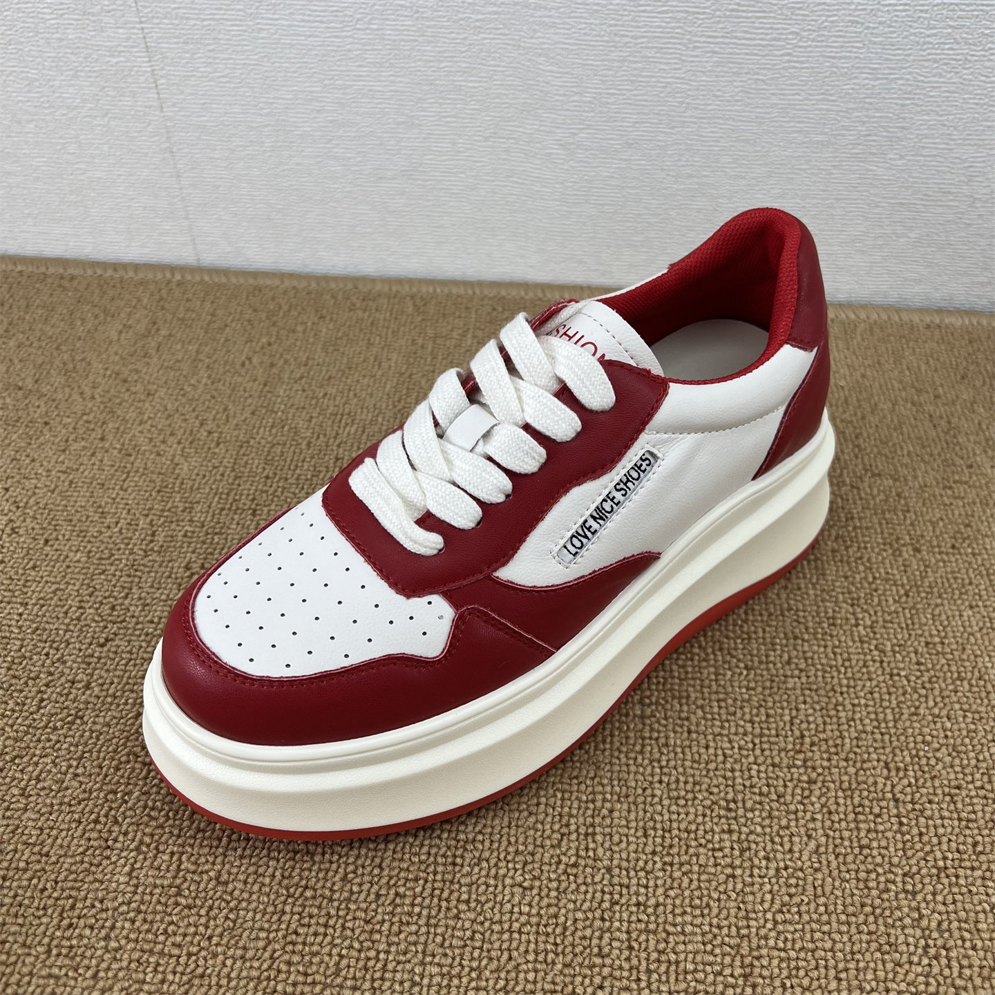 断码处理2025新款真皮厚底小白鞋百搭透气休闲鞋运动鞋板鞋时尚潮,女鞋,时尚休闲鞋,淘宝优惠券,粉丝福利购,淘宝优惠卷