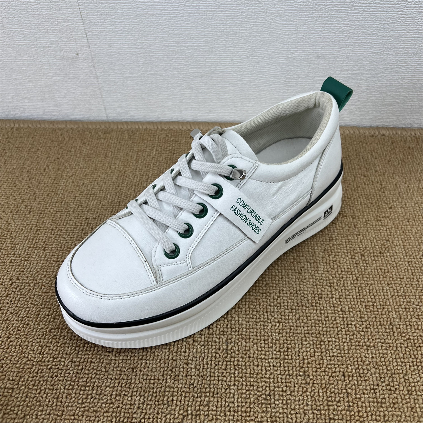 少女极简松糕增高小白鞋