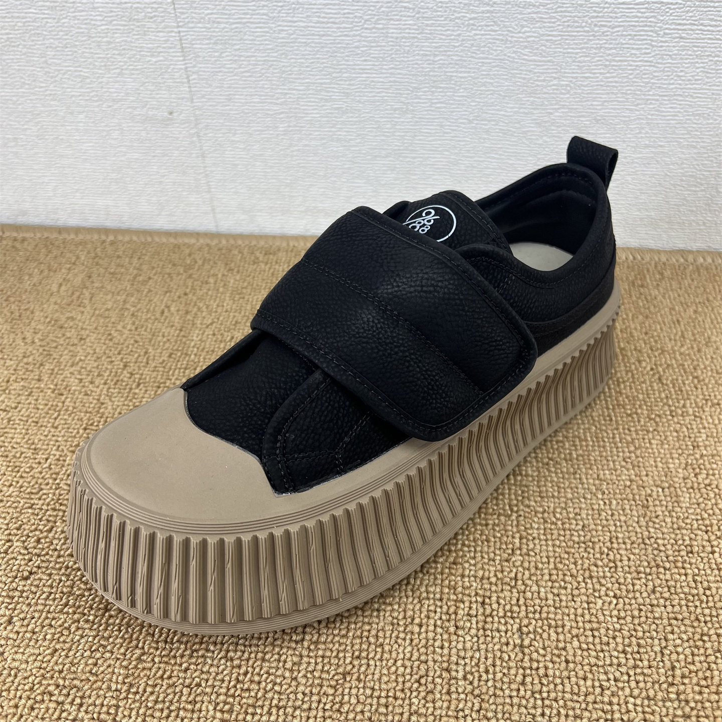 真皮魔术贴厚底板鞋女黑色休闲饼干鞋百搭增高爆款浅口圆头平底鞋,女鞋,休闲板鞋,淘宝优惠券,粉丝福利购,淘宝优惠卷