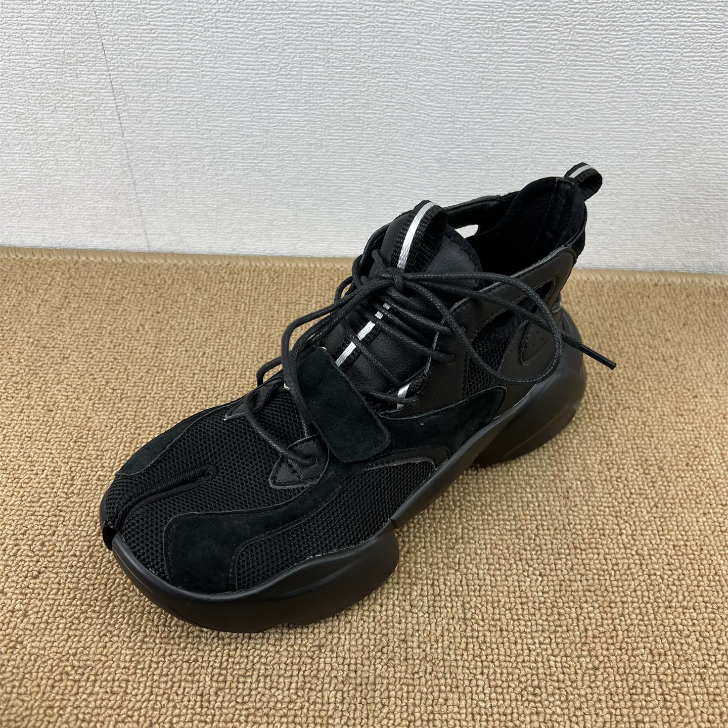 时尚百搭运动休闲女鞋厚底网面鞋
