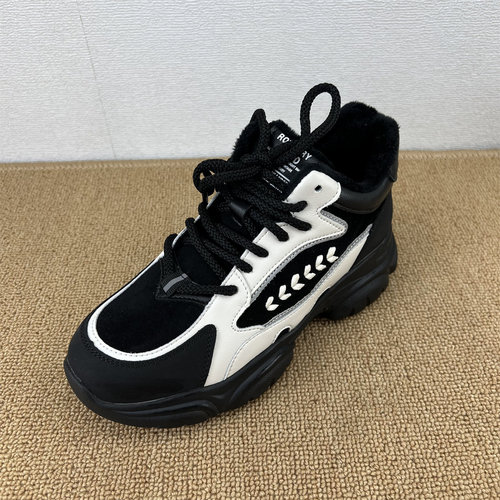 断码处理潮流休闲风加绒棉鞋