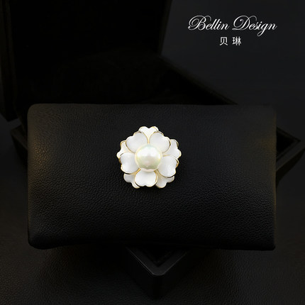 小香风白色山茶花胸针高档女西装配饰领针胸口防走光磁吸扣针5277
