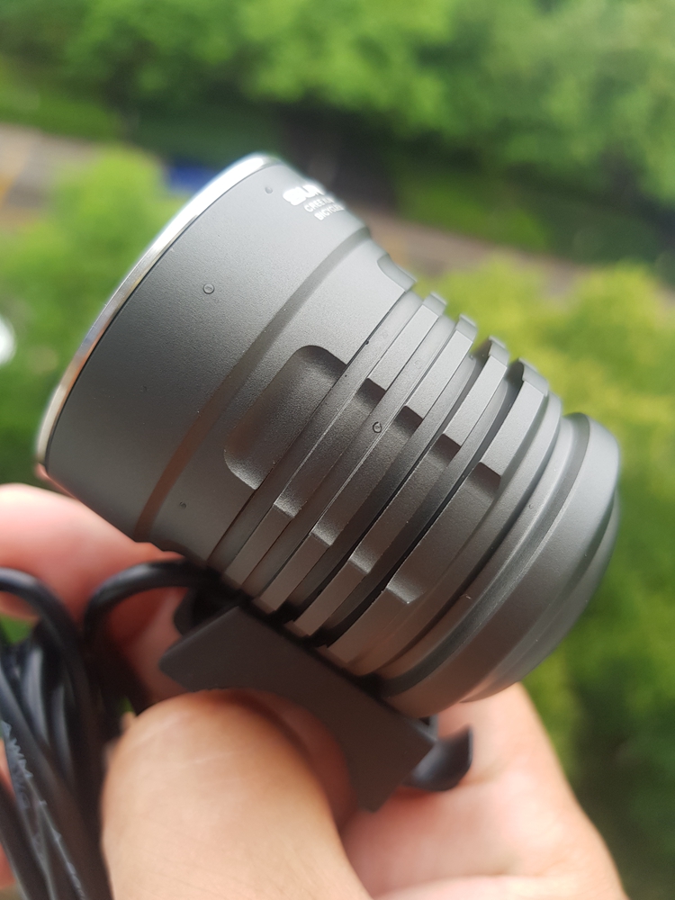 自行车头戴6V27瓦XHP50.3长续航