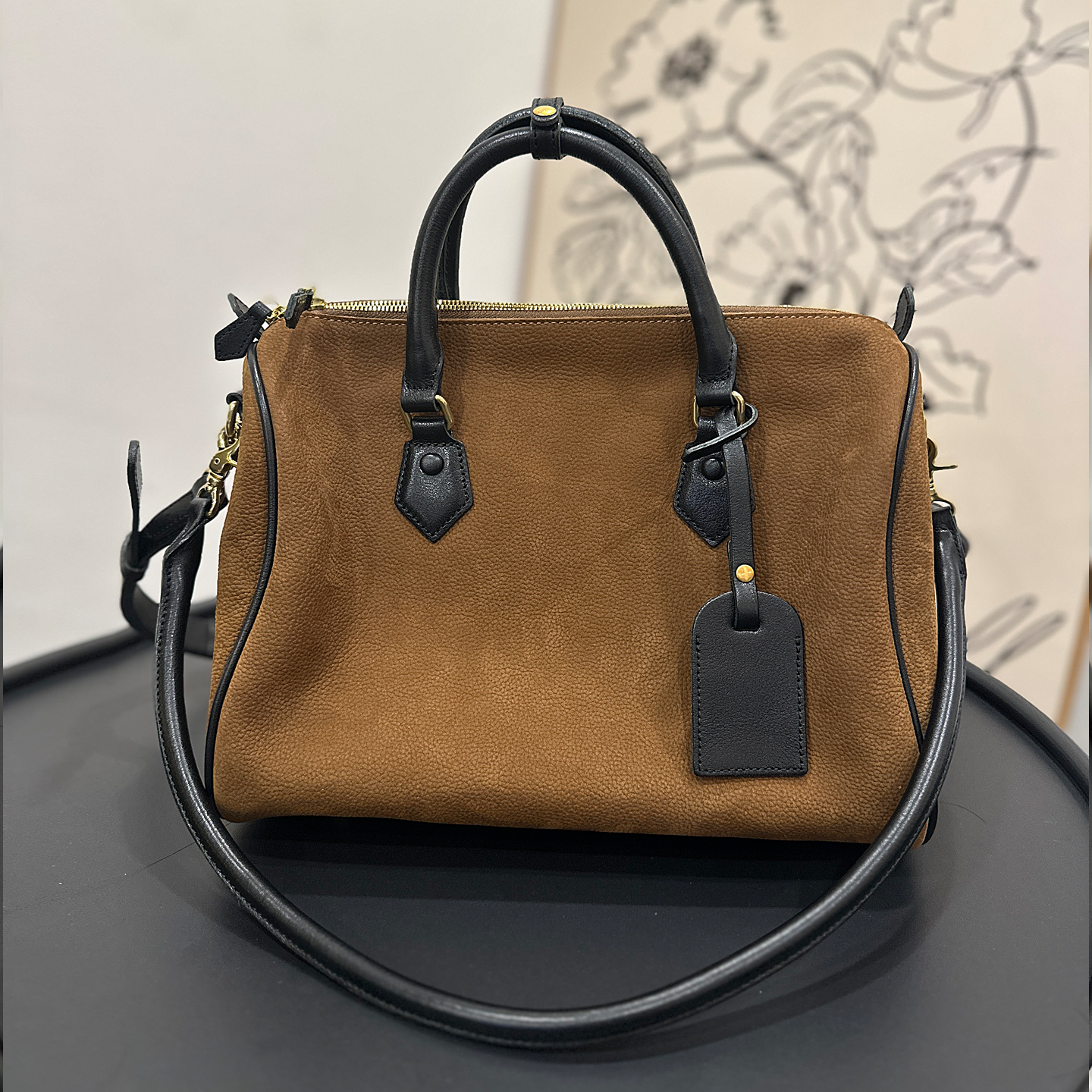 高端潮流磨砂牛皮2025新款枕头包波士顿手提包通勤单肩斜挎包中号