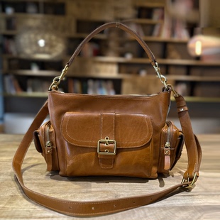 明星同款26机车包意大利进口重工洗水植鞣皮中号驼棕色斜挎相机包