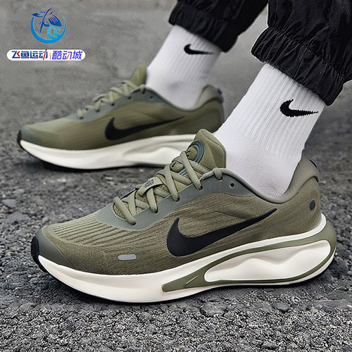 耐克Nike男子运动跑步鞋