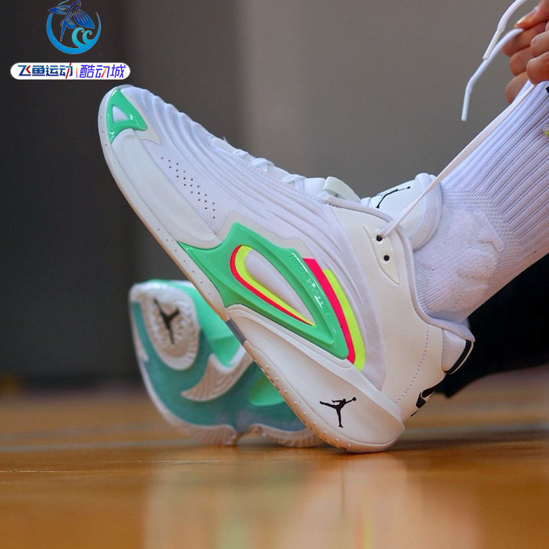耐克Nike东契奇3代男运动篮球鞋