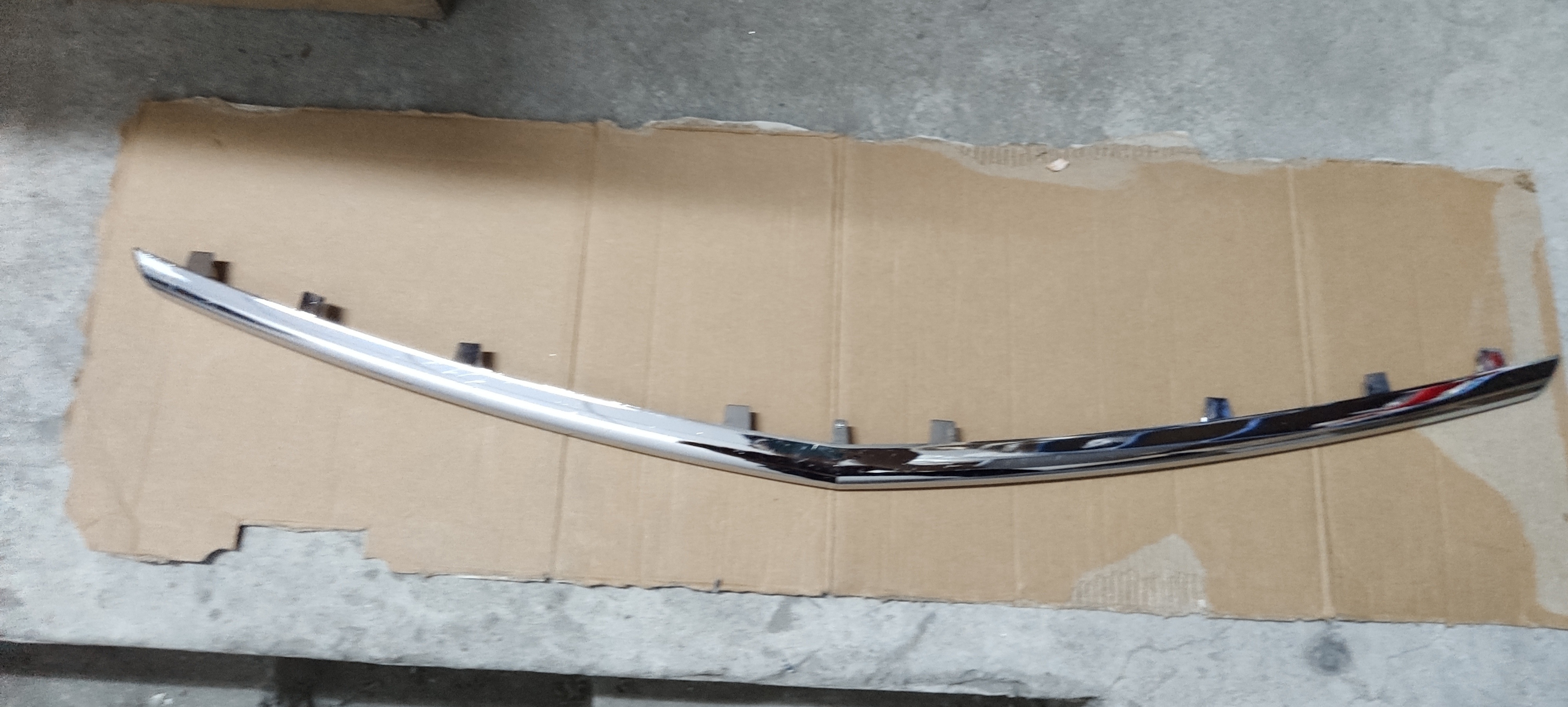 欧宝英速亚中网亮条 中长 倒数第二根