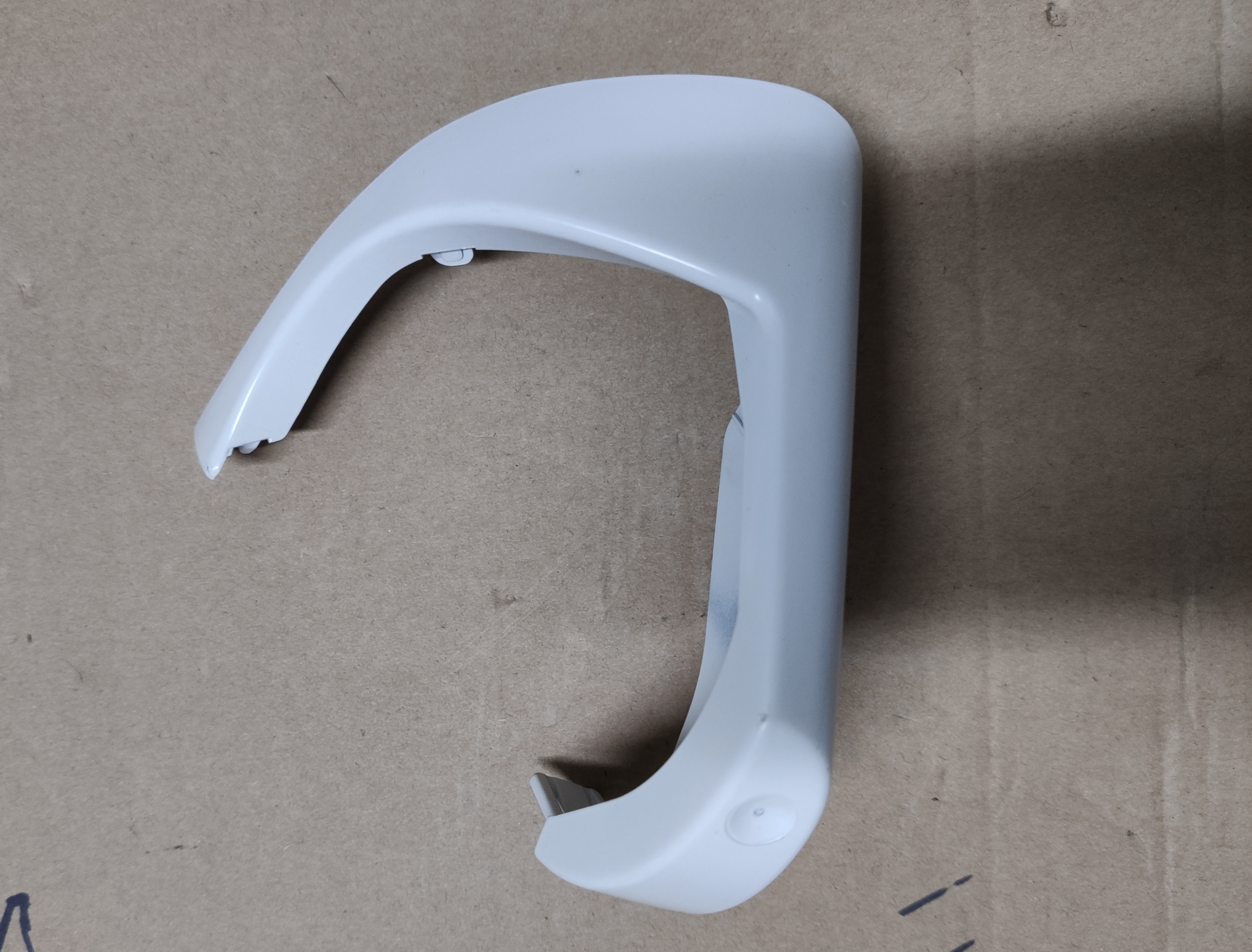 欧宝欧美佳B2.2倒车镜盖小