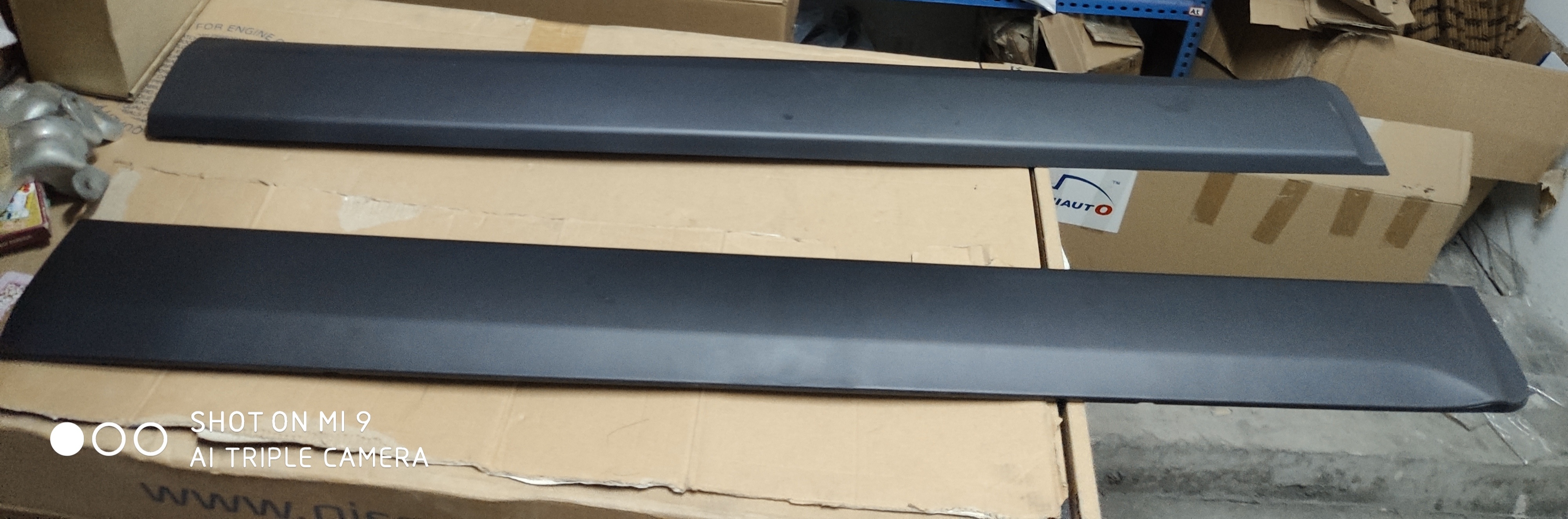 欧宝前门防撞条左右