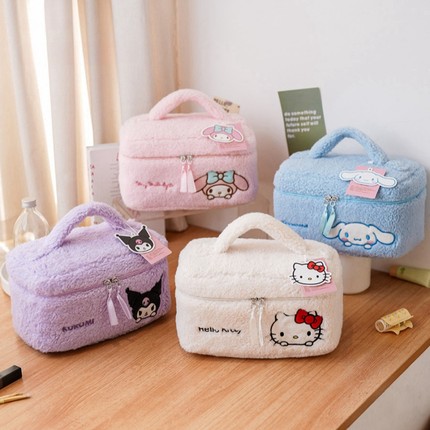 三丽鸥正版化妆包大容量收纳洗漱包库洛米美乐蒂玉桂狗hellokitty