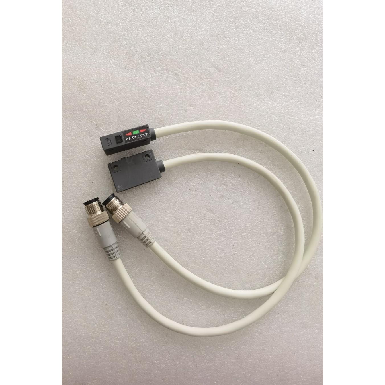 议价磁性开关 D-P5DW DC24V)