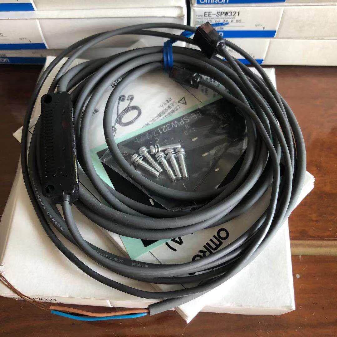 议价EE-SPW321 E3HS-DS5E1 D5C-1DA0 E3T-ST12M传器