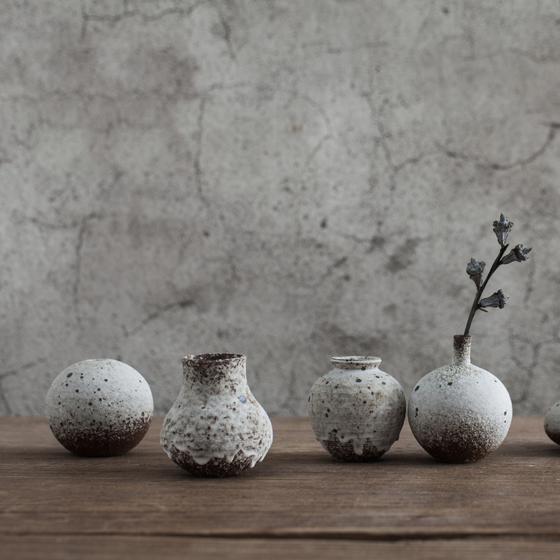 ins陶瓷复古艺术小号摆件插干花