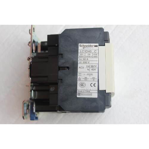 询价施耐接触0器L7C1D40M7C交流220V现货多多40A LC1德-D4MC议价