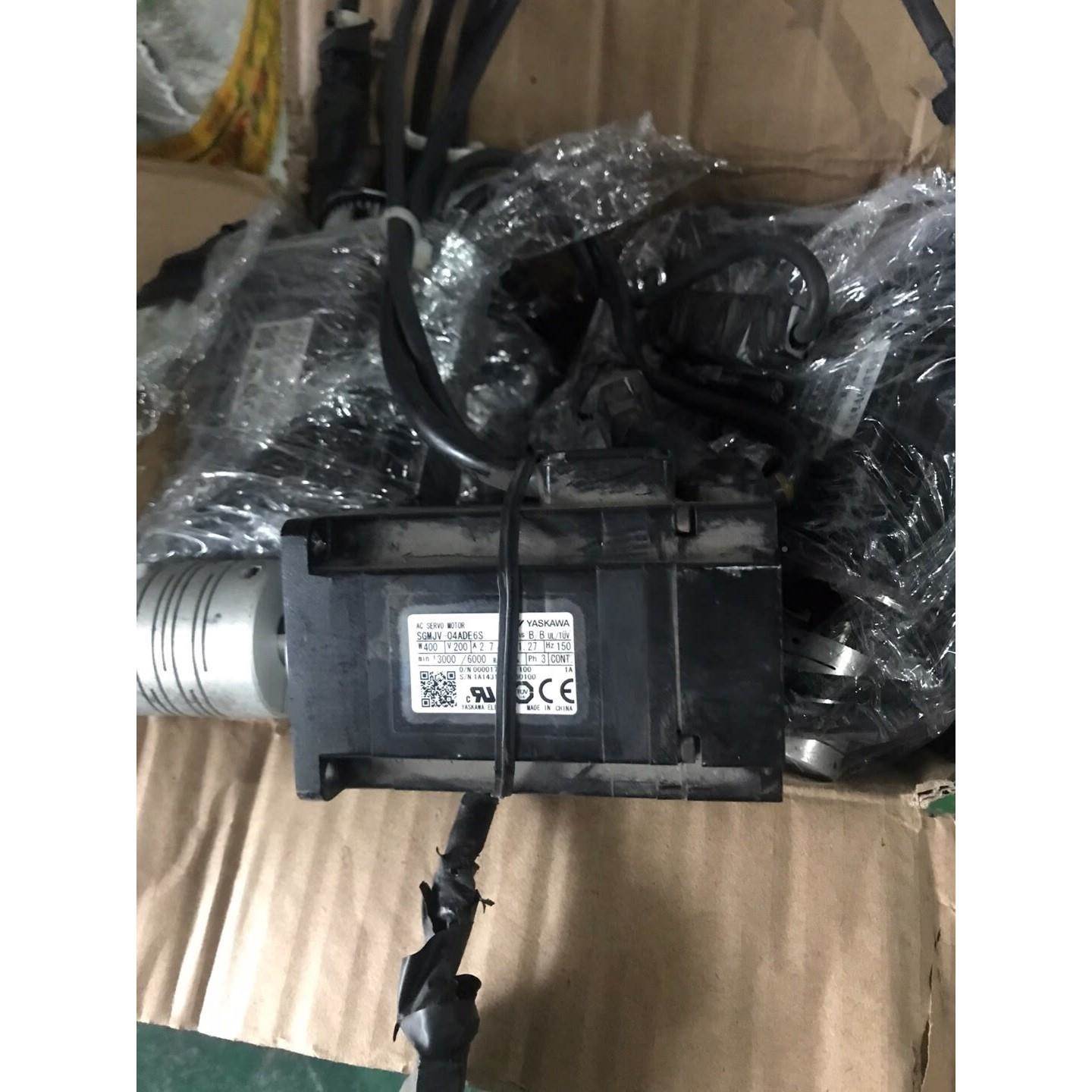 询价安川五系SGDV-2R8A01B00200伺服器0SGM,J议价