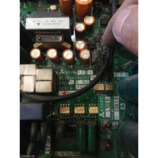 2.2AKW5电源板驱动板含51A 1.KW 询价A74M1.5三菱变频器A740 F700