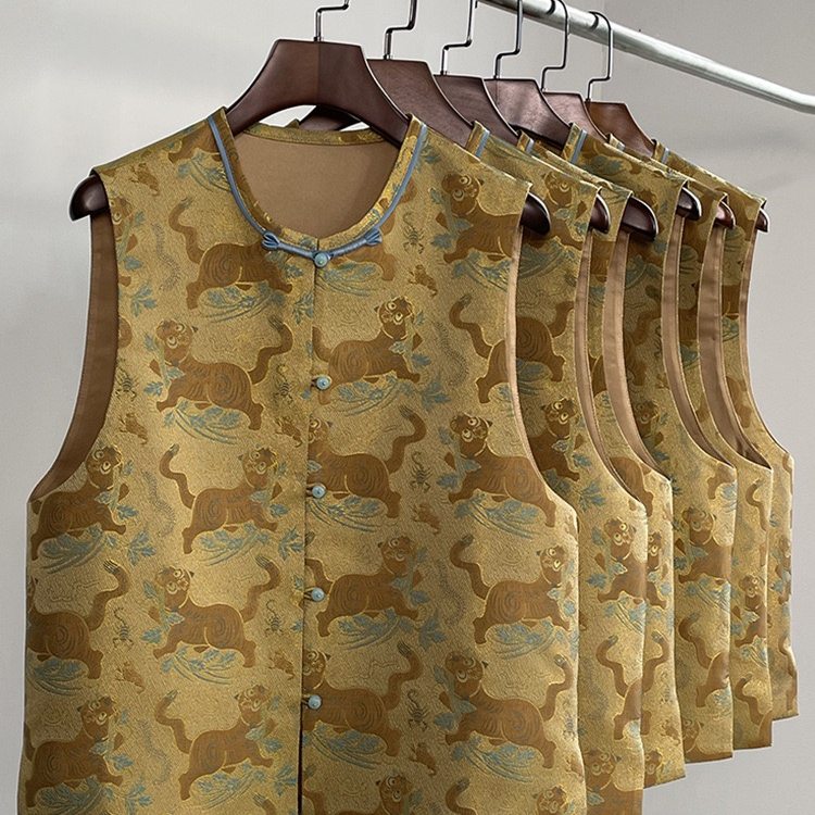 “虎镇五毒”织金宋锦新中式马甲