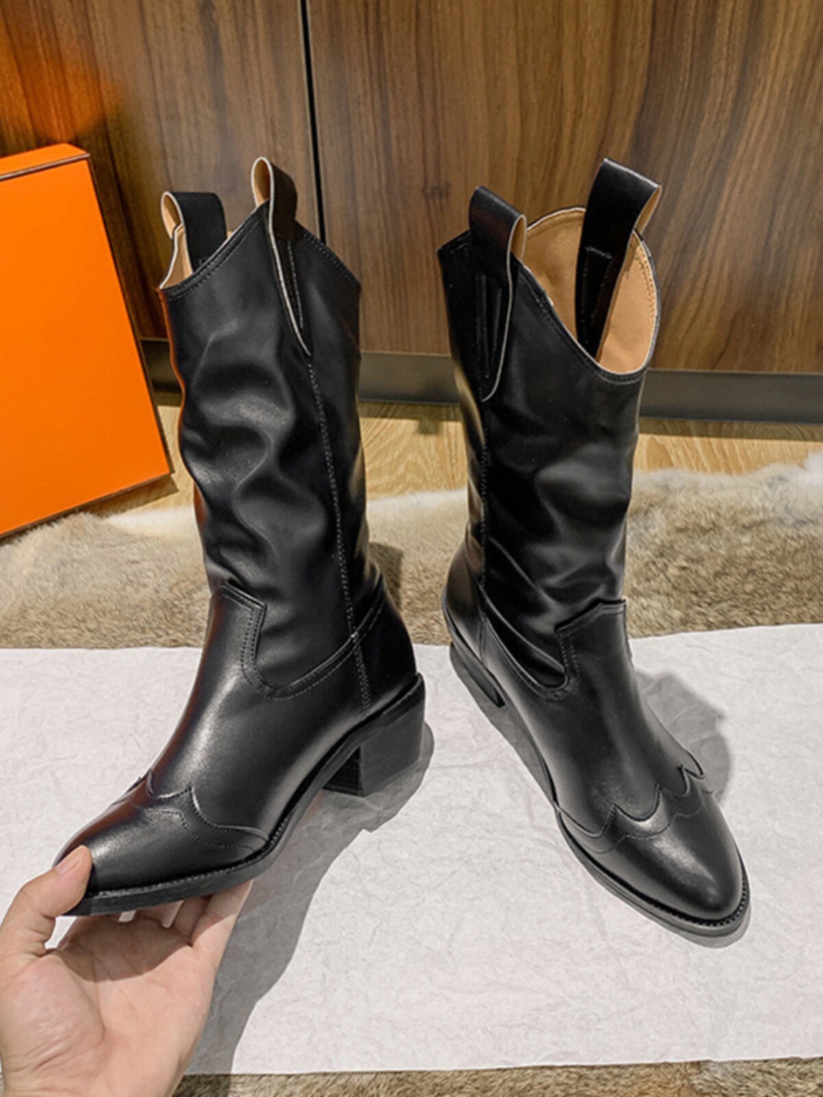 가죽 웨스턴 부츠 포인티드 발가락 두꺼운 힐 미드 커프 카우보이 부츠 2024 겨울 레트로 슬림 미드 힐 마틴 숏 부츠